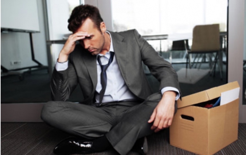 Wall Street Journal: 2026 începe prost pentru angajaţi, marile companii nu mai vor să recruteze şi se pregătesc să lucreze cu mai puţini oameni. Cum se va transforma piaţa muncii în 2026?